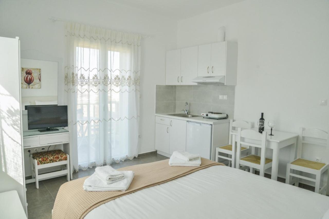 Zeras Apartments Adamantas (Milos) Exterior foto