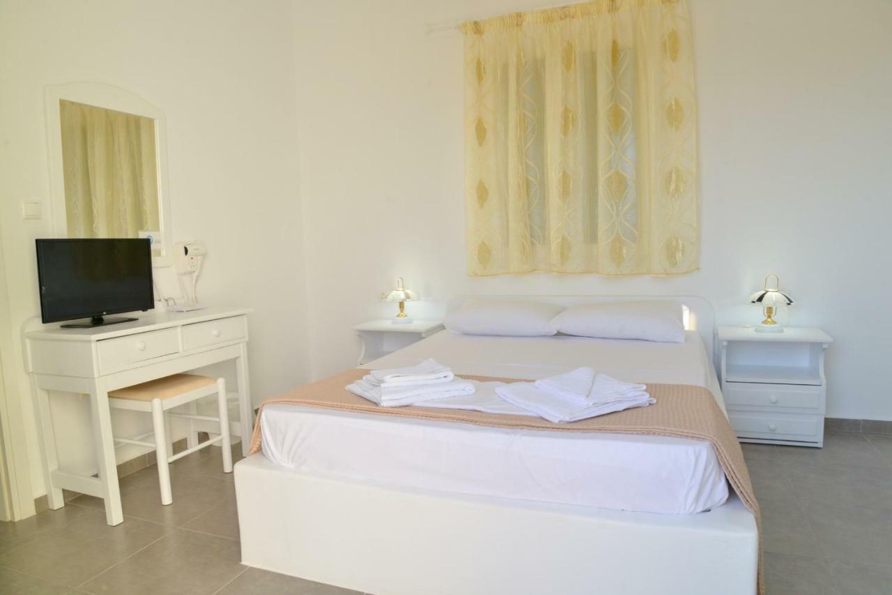 Zeras Apartments Adamantas (Milos) Exterior foto